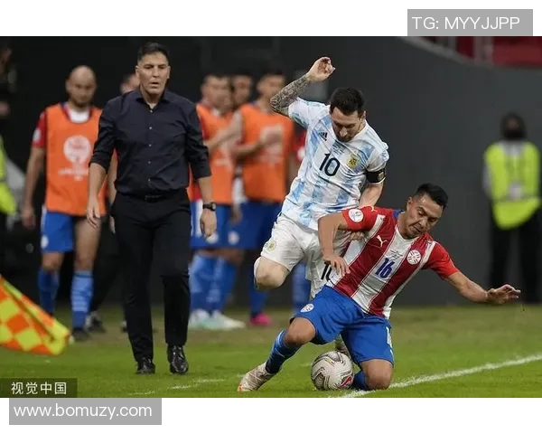 意大利与巴拉圭上半场精彩对决回顾与分析