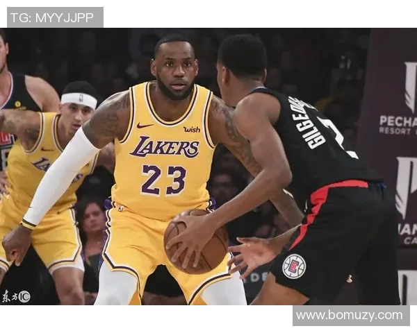 湖人队与快船队激战正酣精彩直播全程回顾与分析