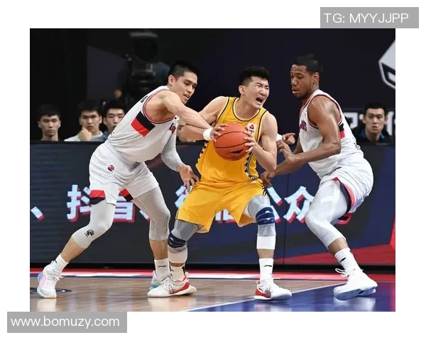 对话黄军：回顾篮球生涯的辉煌与挑战，展望未来的无限可能